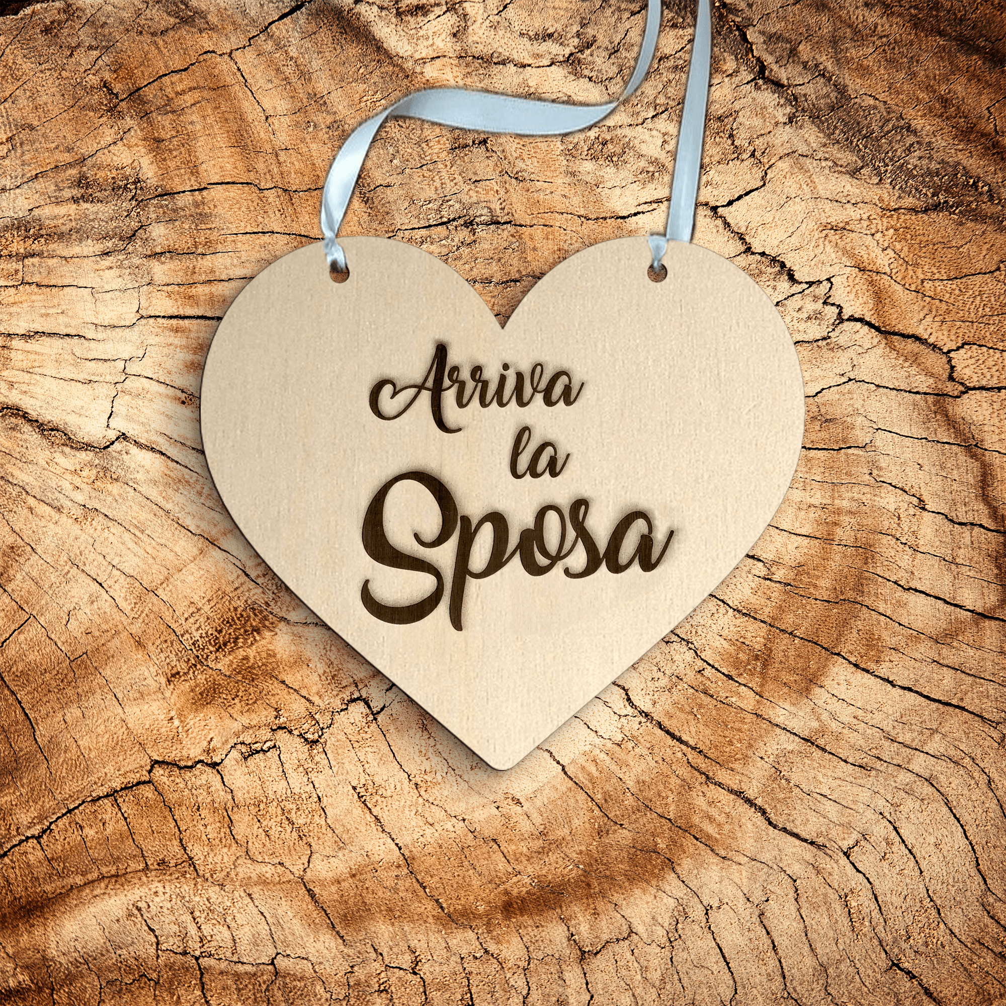 Targa cuore in legno Arriva la Sposa Idea's Cottage