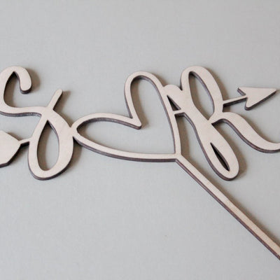 Topper for wedding cake iniziali freccia e cuore in legno Idea's Cottage