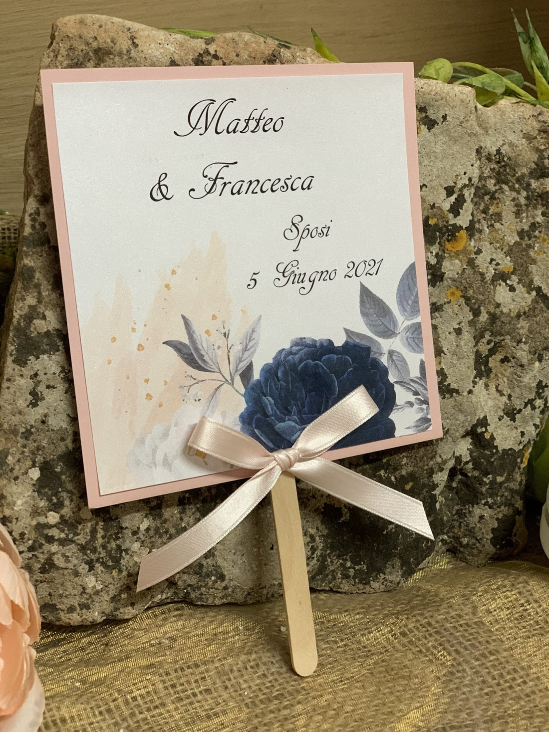 Ventaglio matrimonio fiori tema romantico