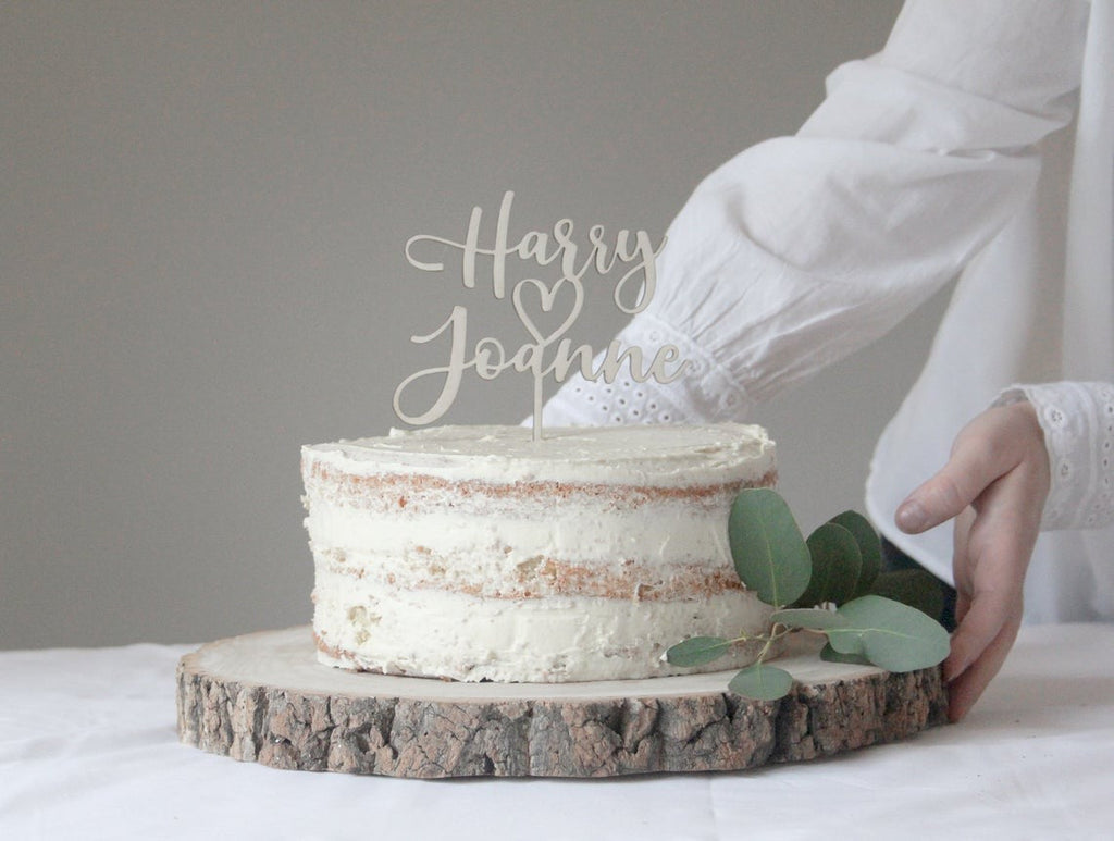 Wedding Cake Topper Personalizzato in legno con cuore Idea's Cottage