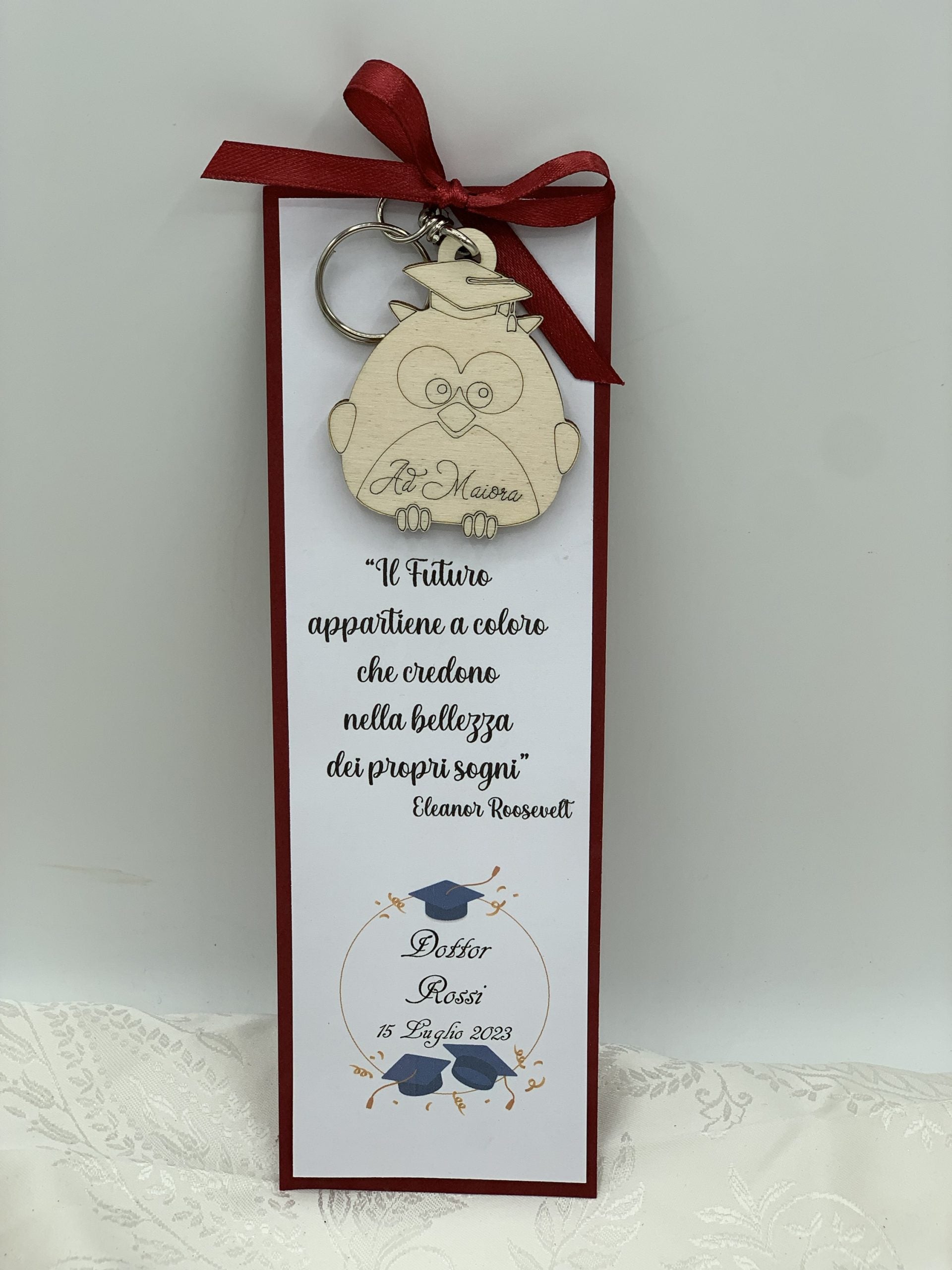Bomboniera Laurea segnalibro personalizzato con portachiavi gufetto Idea's Cottage