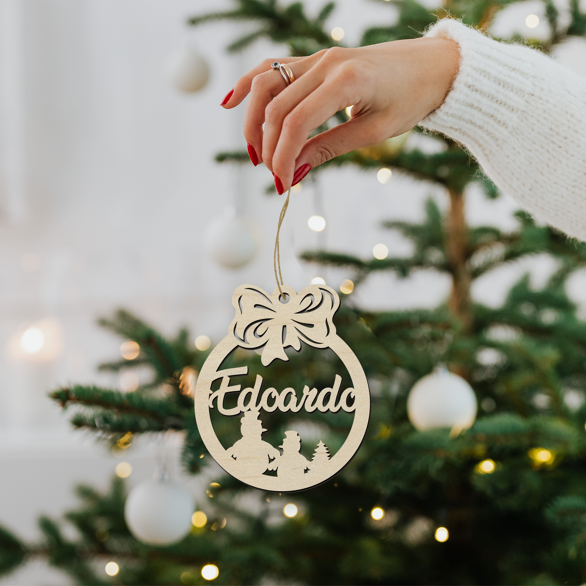 Pallina di Natale in legno personalizzabile con un nome ideale per le decorazioni Natalizie Idea's Cottage
