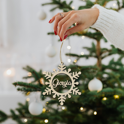 Pallina fiocco di neve per decorazioni natalizie personalizzate Tag regalo di NATALE Idea's Cottage